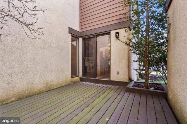 627 SAYRE DR, Princeton, NJ 08540
