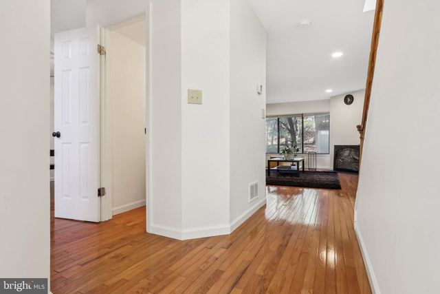 627 SAYRE DR, Princeton, NJ 08540
