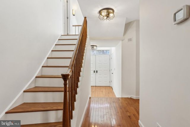 627 SAYRE DR, Princeton, NJ 08540