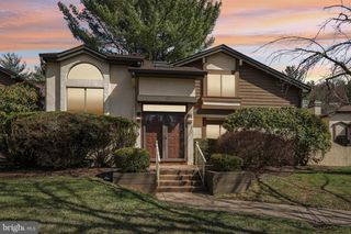 627 SAYRE DR, Princeton, NJ 08540