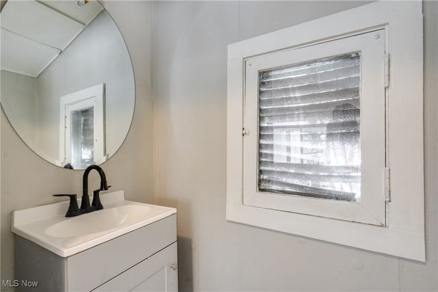 46 Rosenberry Street, Alliance, OH 44601