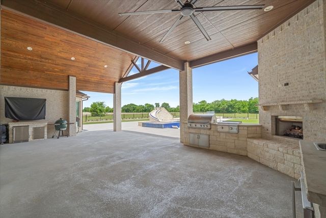 900 VZ County Road 3414, Wills Point, TX 75169