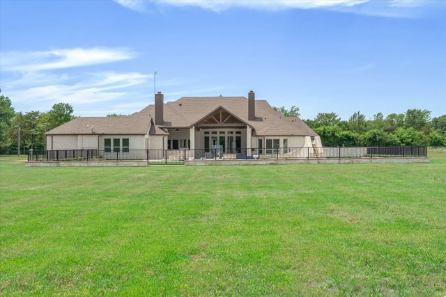 900 VZ County Road 3414, Wills Point, TX 75169
