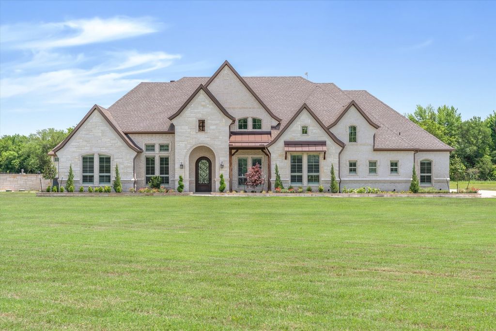 900 VZ County Road 3414, Wills Point, TX 75169