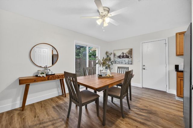 7715 Reenel Way, Sacramento, CA 95832