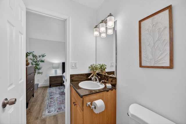 7715 Reenel Way, Sacramento, CA 95832