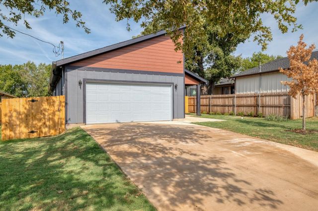 202 Washington ST, Elgin, TX 78621