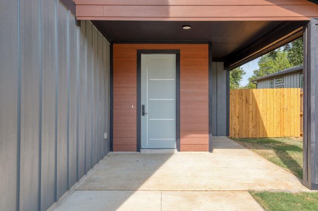 202 Washington ST, Elgin, TX 78621