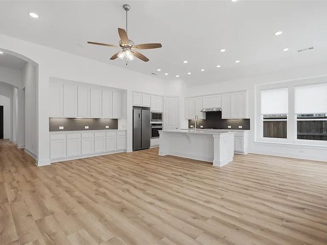 1616 Mcdougall Creek, Van Alstyne, TX 75495