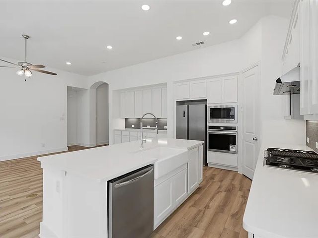 1616 Mcdougall Creek, Van Alstyne, TX 75495