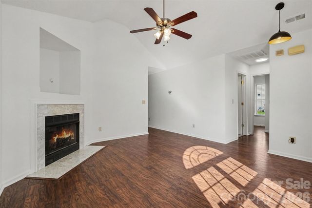 1910 Olsen Lane, Charlotte, NC 28213