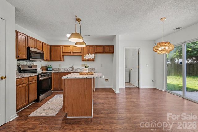 1910 Olsen Lane, Charlotte, NC 28213
