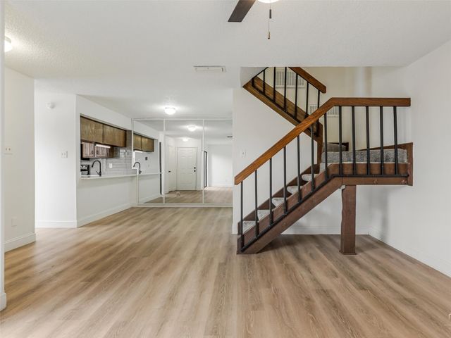 333 Melrose Drive 32A, Richardson, TX 75080