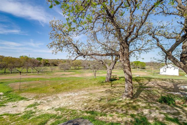 599 Private Road 3630, Springtown, TX 76020