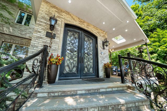 180-15 Aberdeen Road, Jamaica Estates, NY 11432