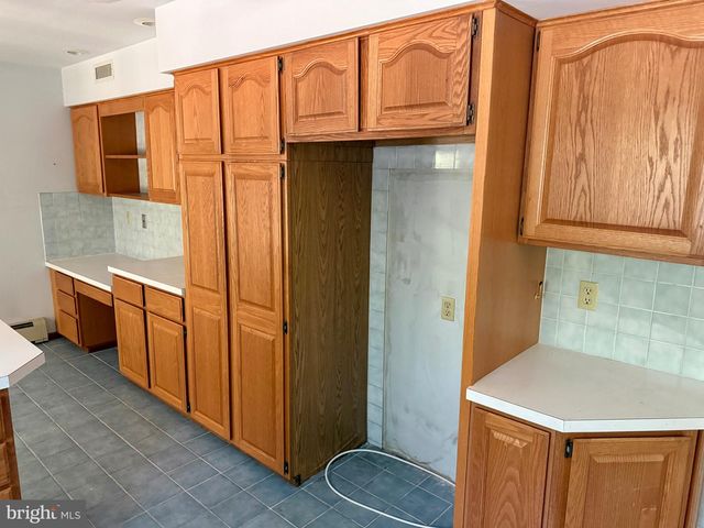 123 WINDING WAY, Hammonton, NJ 08037
