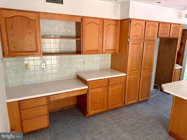 123 WINDING WAY, Hammonton, NJ 08037