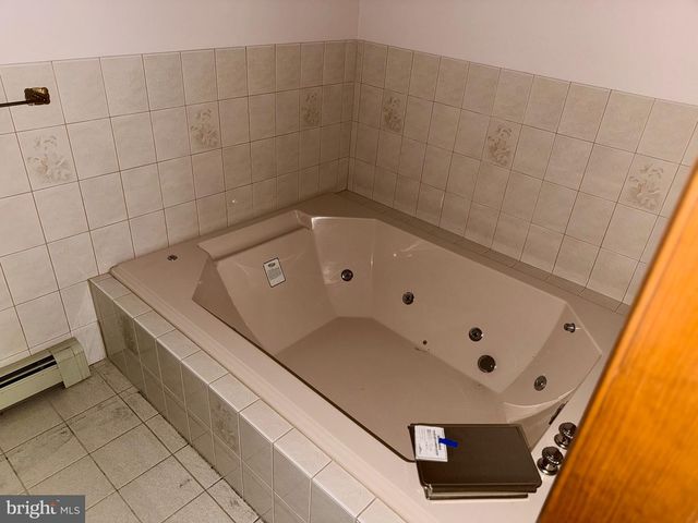 123 WINDING WAY, Hammonton, NJ 08037