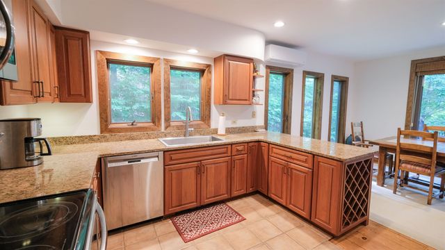 78 Coopers Trace, Plymouth, VT 05056