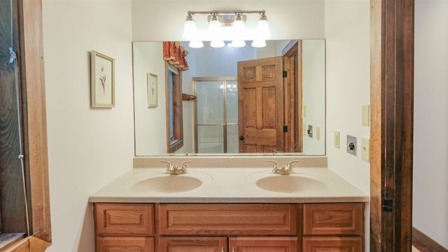78 Coopers Trace, Plymouth, VT 05056
