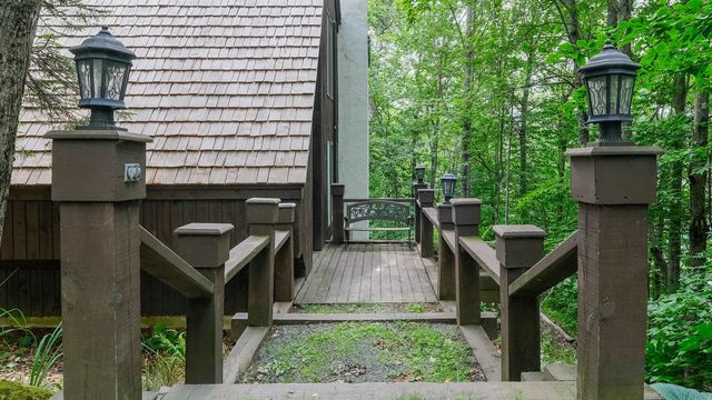 78 Coopers Trace, Plymouth, VT 05056