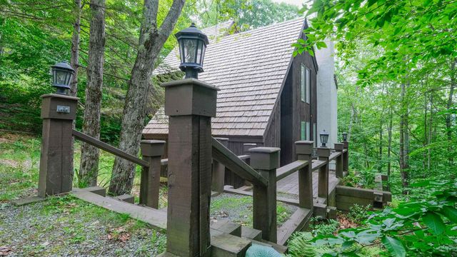 78 Coopers Trace, Plymouth, VT 05056