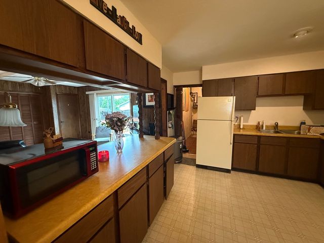 2310 Jethro Avenue, Zion, IL 60099