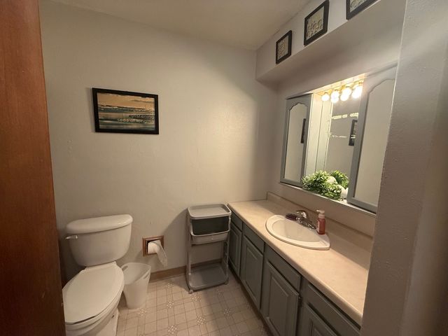 2310 Jethro Avenue, Zion, IL 60099