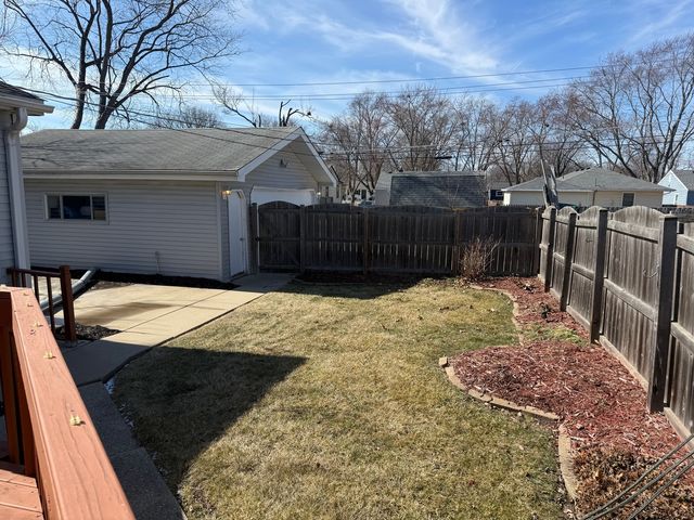 2310 Jethro Avenue, Zion, IL 60099