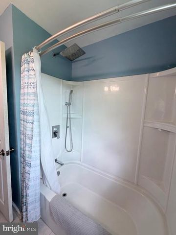844 BROWNSVILLE RD, Langhorne, PA 19047