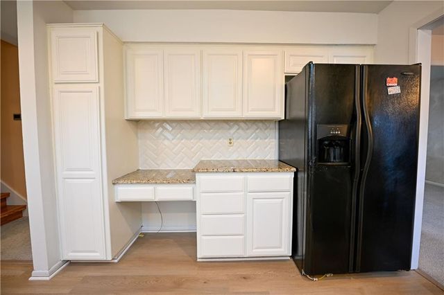 909 Tam O'Shanter Street, Kansas City, MO 64145