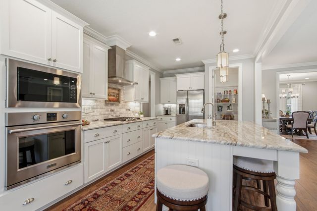 77 Meadow Lake Drive, Freeport, FL 32439