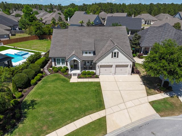 77 Meadow Lake Drive, Freeport, FL 32439