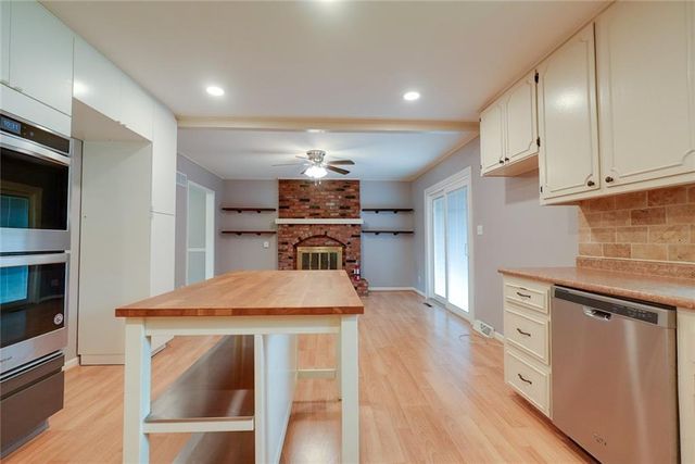 1400 NANCY Lane, Liberty, MO 64068