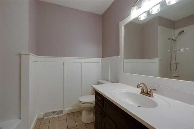 1400 NANCY Lane, Liberty, MO 64068