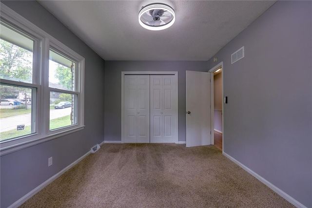 1400 NANCY Lane, Liberty, MO 64068