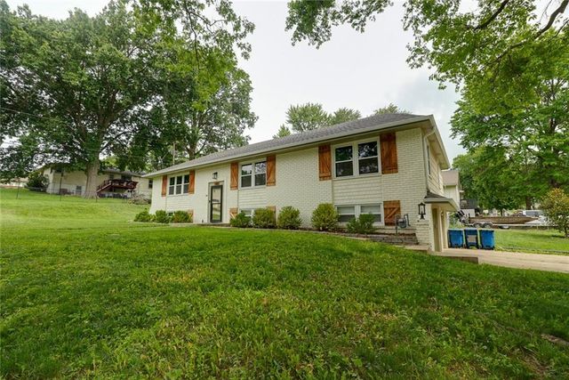 1400 NANCY Lane, Liberty, MO 64068