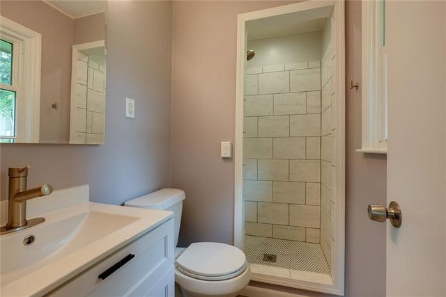1400 NANCY Lane, Liberty, MO 64068