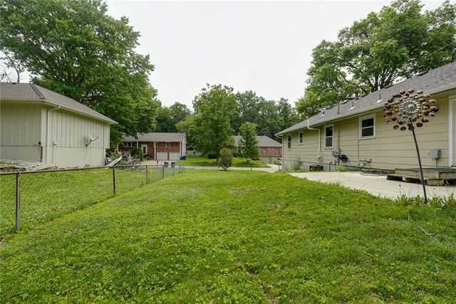 1400 NANCY Lane, Liberty, MO 64068