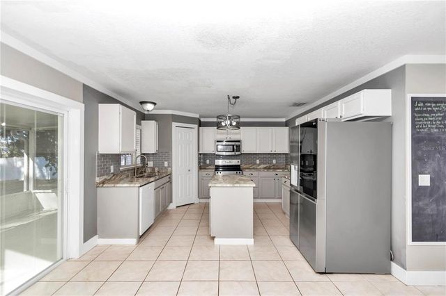 2718 SE 45TH AVENUE, Ocala, FL 34480