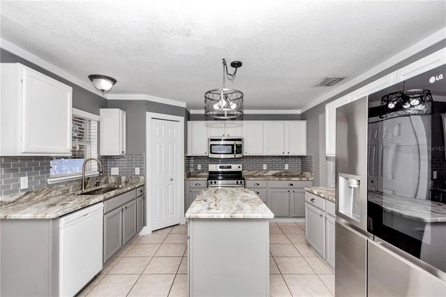 2718 SE 45TH AVENUE, Ocala, FL 34480