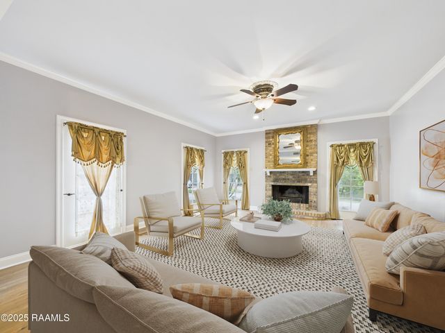 523 Esplanade Drive, Lafayette, LA 70508