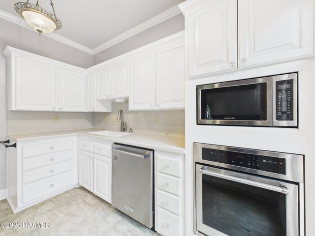 523 Esplanade Drive, Lafayette, LA 70508