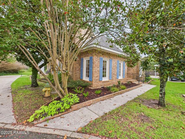 523 Esplanade Drive, Lafayette, LA 70508