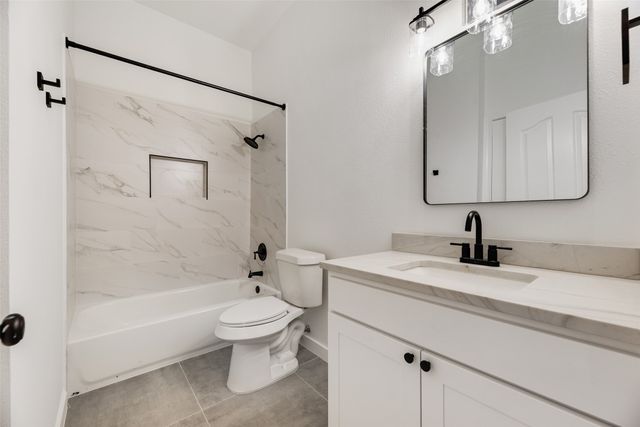 1015 Harwood Court, Euless, TX 76039