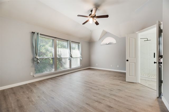 1015 Harwood Court, Euless, TX 76039