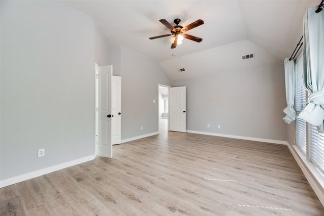 1015 Harwood Court, Euless, TX 76039