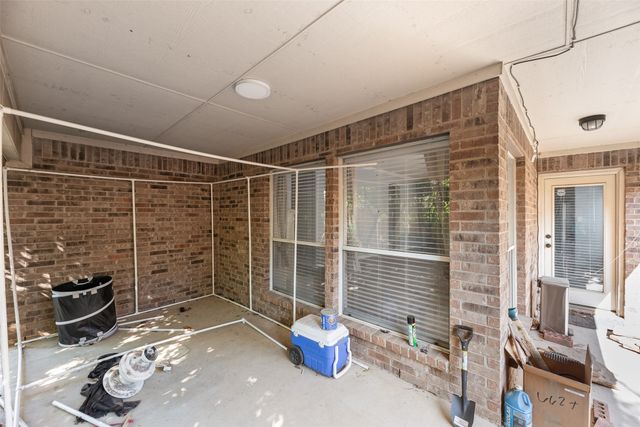 1015 Harwood Court, Euless, TX 76039