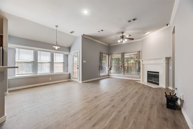 1015 Harwood Court, Euless, TX 76039