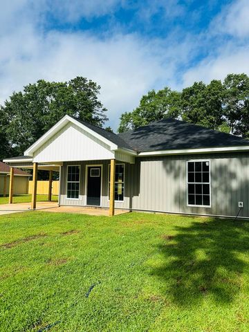 830 South Holland St, Slocomb, AL 36375